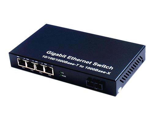 120909. 1 Fiber+4 RJ45 Gigabit Ethernet Switch